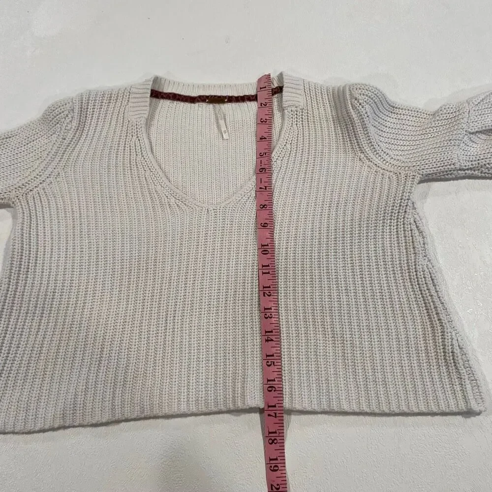 Free People Cream Cropped Bell Sleeve Sweater Women XS Boho Knit V Neck Top